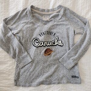 CCM Vancouver Canuck’s Sports sweater jersey vintage retro womens canucks cotton